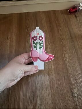 Bath and body works boot wallflower